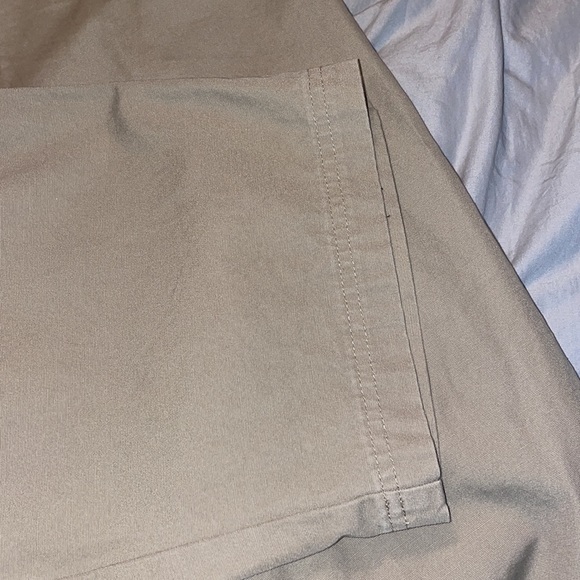 EUC - Cabela’s- men’s 44x32 pants - Picture 7 of 7